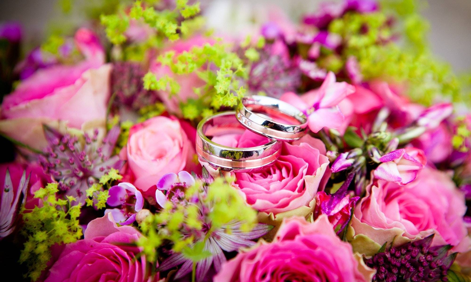 Hochzeit-Blumen-Ringe